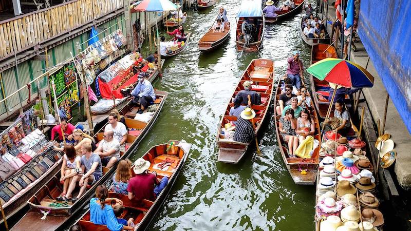Montree Rental - Damnoen Saduak floating market